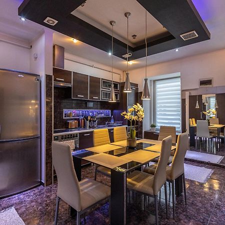 City Vibes Apartment - 3 Bdrms Budapest Eksteriør bilde
