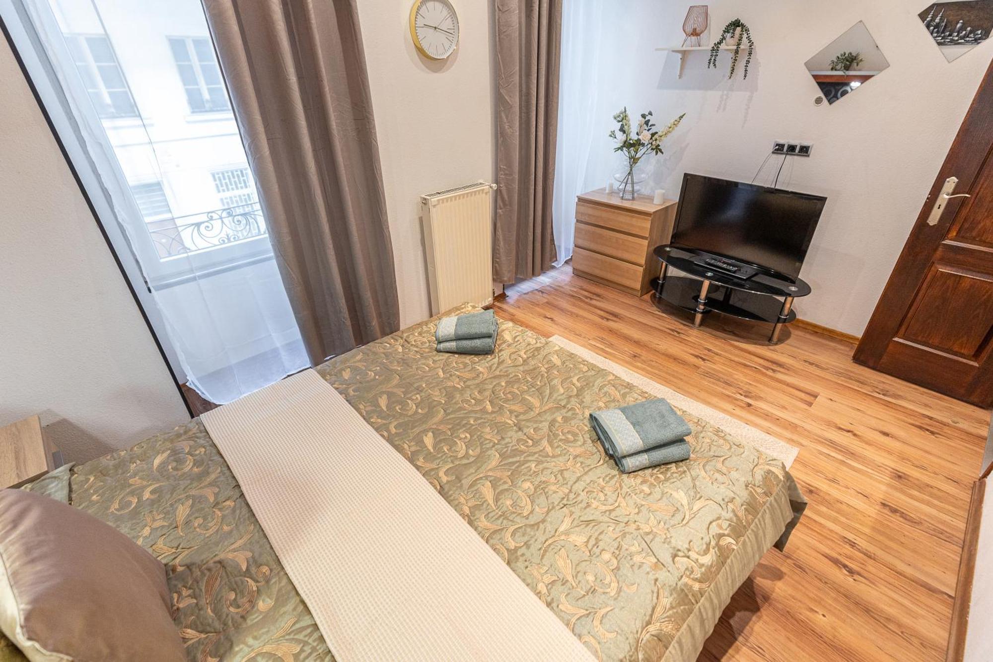 City Vibes Apartment - 3 Bdrms Budapest Eksteriør bilde