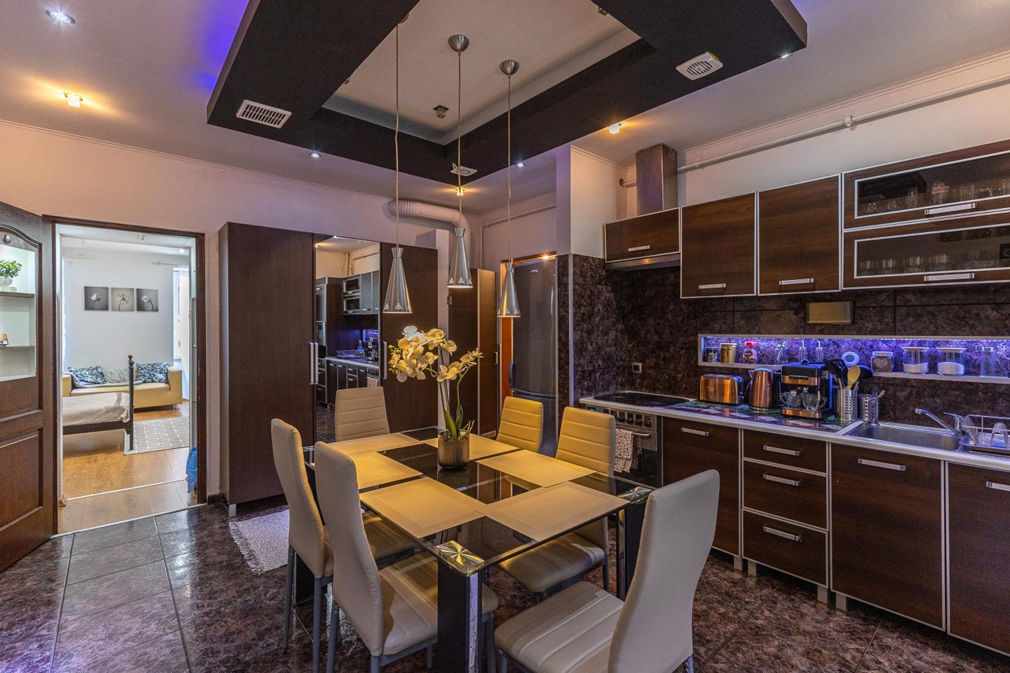 City Vibes Apartment - 3 Bdrms Budapest Eksteriør bilde