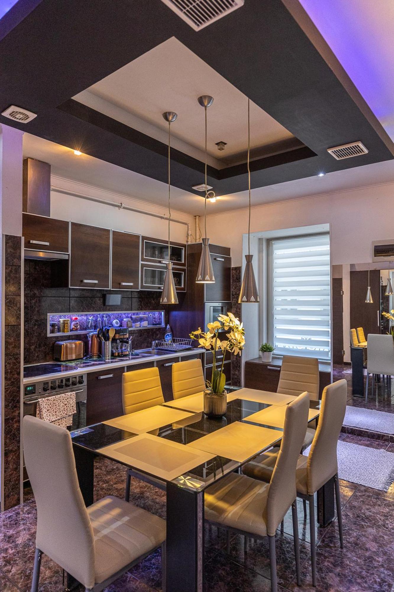 City Vibes Apartment - 3 Bdrms Budapest Eksteriør bilde