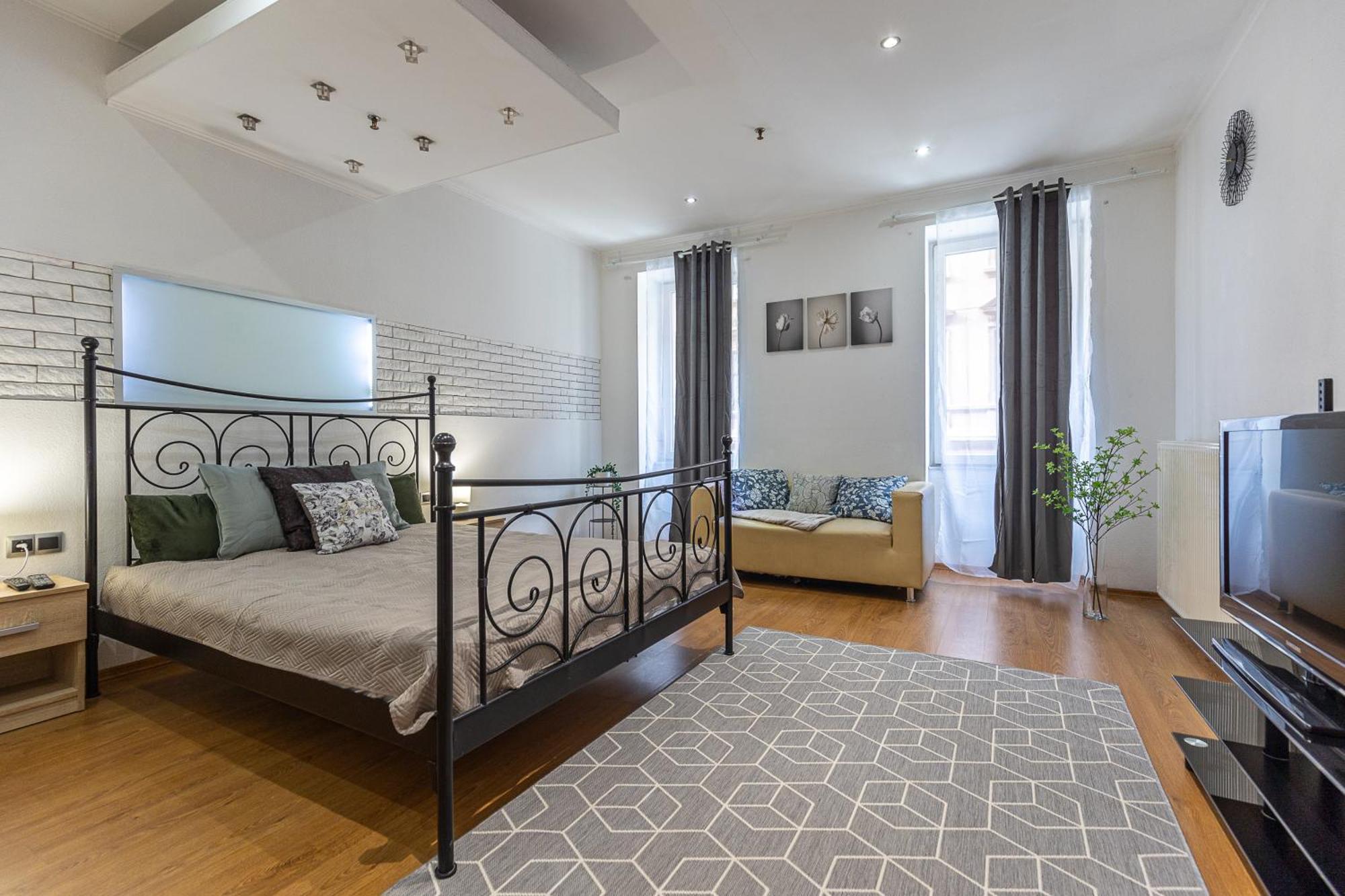 City Vibes Apartment - 3 Bdrms Budapest Eksteriør bilde